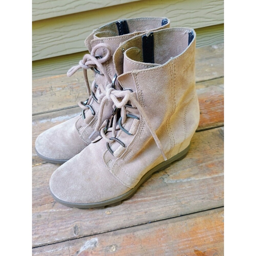 Sorel Youth 5 Joan Of Arctic Boot Wedge Tan Brown Suede Lace Up Neutral Gorpcore
